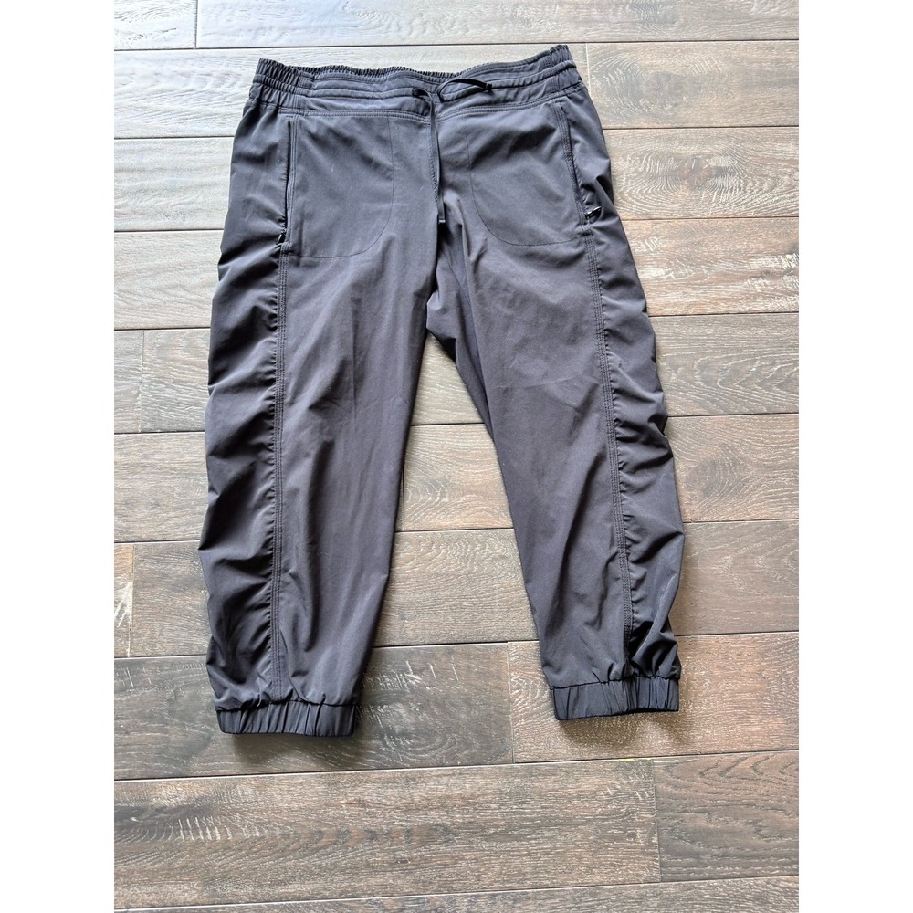 Athleta cropped pants women's size 10 excellent condition